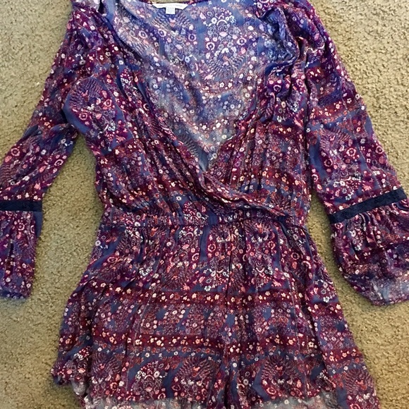 American Eagle Outfitters Pants - American eagle long sleeved romper